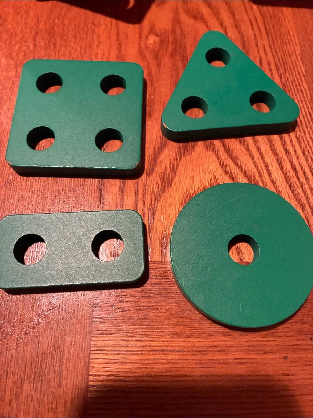Real World Toys - SORT-A-SHAPE ACTIVITY BOARD (ages 2+)